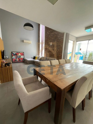 Imagem Casa com 3 Quartos à Venda, 243 m² em Centro - Camboriú