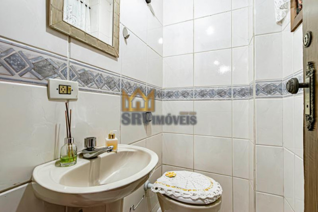 Imagem Sobrado com 3 Quartos à Venda, 210 m² em Atuba - Curitiba Imagem Sobrado com 3 Quartos à Venda, 210 m² em Atuba - Curitiba