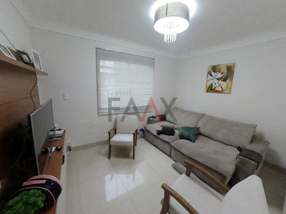 Imagem Casa com 3 Quartos à Venda, 272 m² em Alto Da Xv - Guarapuava Imagem Casa com 3 Quartos à Venda, 272 m² em Alto Da Xv - Guarapuava