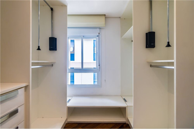 Imagem Imóvel com 4 Quartos à Venda, em Paraíso - São Paulo Imagem Imóvel com 4 Quartos à Venda, em Paraíso - São Paulo