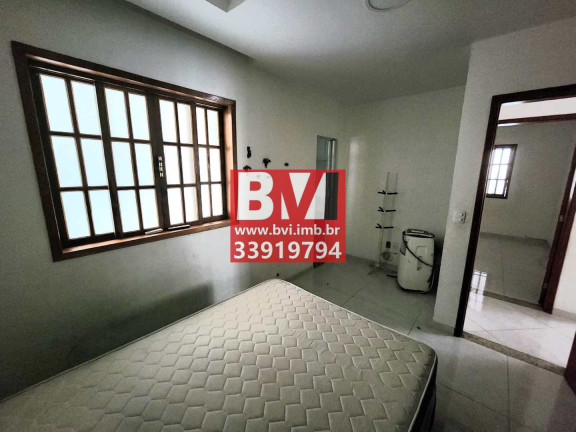 Imagem Casa com 2 Quartos à Venda, 480 m² em Irajá - Rio De Janeiro Imagem Casa com 2 Quartos à Venda, 480 m² em Irajá - Rio De Janeiro