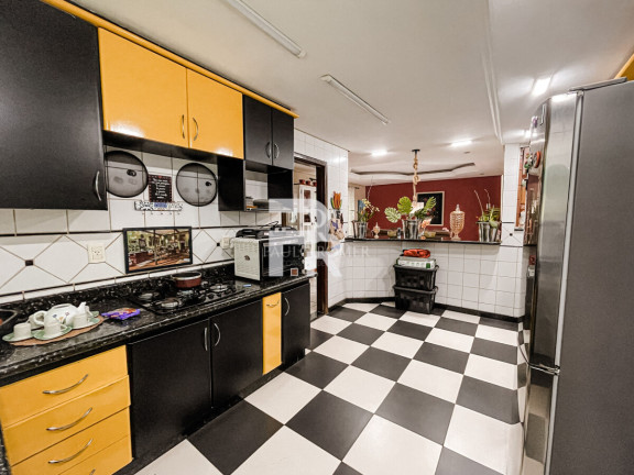 Imagem Casa com 3 Quartos à Venda, 275 m² em Jardins Madri - Goiânia Imagem Casa com 3 Quartos à Venda, 275 m² em Jardins Madri - Goiânia