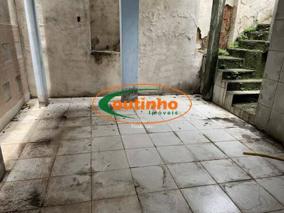 Imagem Casa com 5 Quartos à Venda, 200 m² em Vila Isabel - Rio De Janeiro Imagem Casa com 5 Quartos à Venda, 200 m² em Vila Isabel - Rio De Janeiro