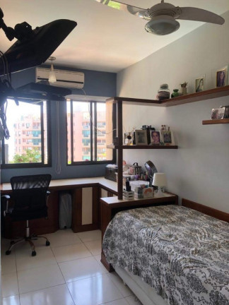 Imagem Apartamento com 4 Quartos à Venda, 162 m² em Barra Da Tijuca - Rio De Janeiro