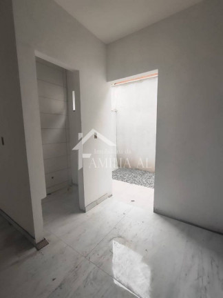 Imagem Casa com 2 Quartos à Venda, 63 m² em Espinheiros - Joinville