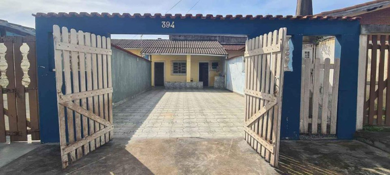 Imagem Casa com 2 Quartos à Venda, 259 m² em Santa Terezinha - Itanhaém Imagem Casa com 2 Quartos à Venda, 259 m² em Santa Terezinha - Itanhaém