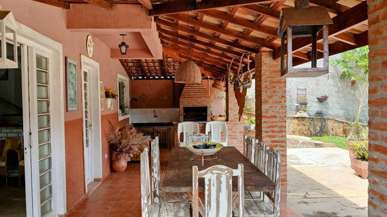 Imagem Casa com 3 Quartos à Venda, 290 m² em Sorocamirim - Ibiúna