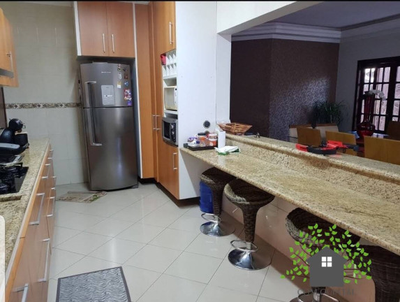 Imagem Casa com 4 Quartos à Venda, 301 m² em Parque Nova Jandira - Jandira