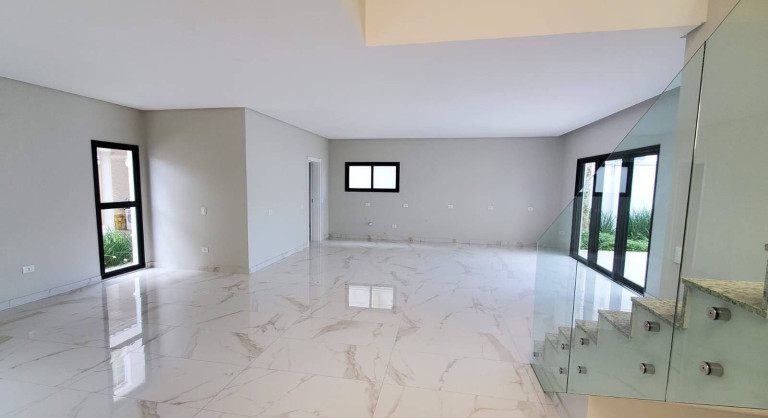 Imagem Casa com 4 Quartos à Venda, 250 m² em Barra Sul - Balneário Camboriú Imagem Casa com 4 Quartos à Venda, 250 m² em Barra Sul - Balneário Camboriú