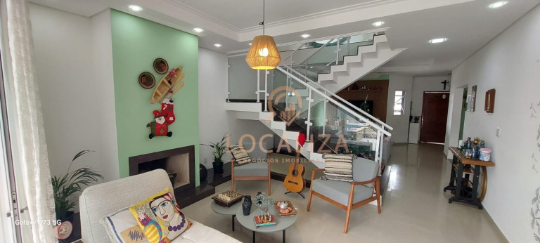 Imagem Casa com 3 Quartos à Venda, 300 m² em Condomínio Terras Do Vale - Caçapava Imagem Casa com 3 Quartos à Venda, 300 m² em Condomínio Terras Do Vale - Caçapava