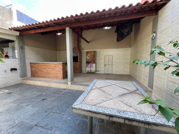 Imagem Casa com 3 Quartos à Venda, 360 m² em Higienópolis - Rio De Janeiro Imagem Casa com 3 Quartos à Venda, 360 m² em Higienópolis - Rio De Janeiro