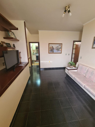 Imagem Casa com 5 Quartos à Venda, 282 m² em Centro - Franca Imagem Casa com 5 Quartos à Venda, 282 m² em Centro - Franca