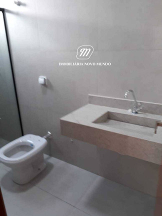 Imagem Casa com 3 Quartos à Venda, 250 m² em Santa Rosa - Uberlândia Imagem Casa com 3 Quartos à Venda, 250 m² em Santa Rosa - Uberlândia