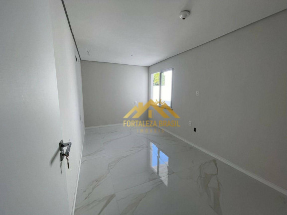Imagem Imóvel com 3 Quartos à Venda, 128 m² em Urucunema - Eusébio Imagem Imóvel com 3 Quartos à Venda, 128 m² em Urucunema - Eusébio