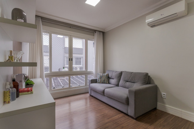 Imagem Apartamento com 2 Quartos à Venda, 74 m² em Rio Branco - Porto Alegre