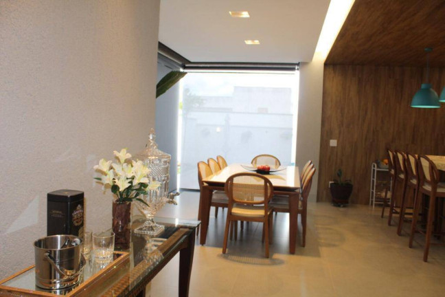 Imagem Casa com 4 Quartos à Venda, 269 m² em Alphaville Flamboyant Residencial Araguaia - Goiânia Imagem Casa com 4 Quartos à Venda, 269 m² em Alphaville Flamboyant Residencial Araguaia - Goiânia