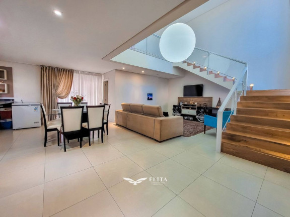 Imagem Sobrado com 3 Quartos à Venda, 238 m² em Jardim Icaraí - Barra Velha