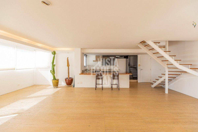 Imóvel com 2 Quartos à Venda, 182 m² em Vila Nova Conceição - São Paulo