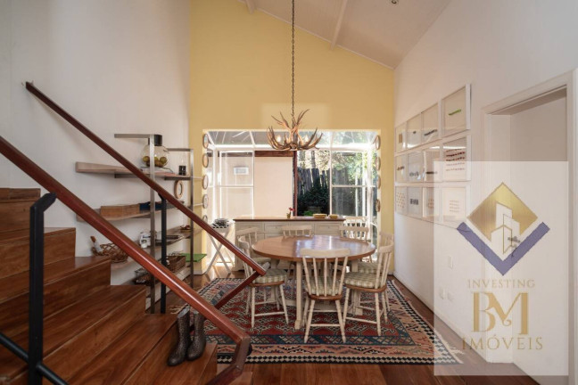 Imagem Casa com 5 Quartos à Venda, 1 m² em Campos Do Jordão Imagem Casa com 5 Quartos à Venda, 1 m² em Campos Do Jordão
