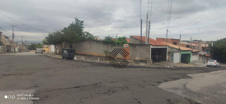Imagem Casa com 1 Quarto à Venda, 57 m² em Jardim Santa Lúcia - Sorocaba Imagem Casa com 1 Quarto à Venda, 57 m² em Jardim Santa Lúcia - Sorocaba