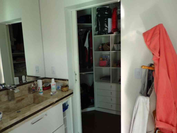 Imagem Casa com 4 Quartos à Venda, 260 m² em Brisas - Mogi Das Cruzes Imagem Casa com 4 Quartos à Venda, 260 m² em Brisas - Mogi Das Cruzes