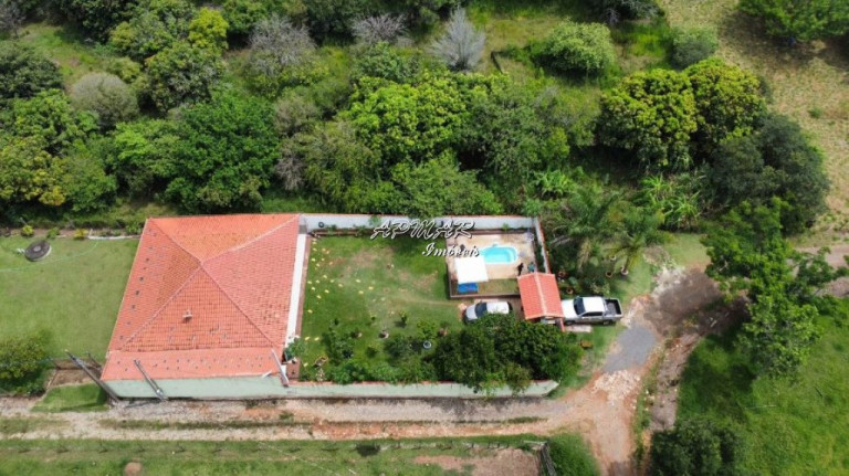 Imagem Imóvel com 2 Quartos à Venda, 200 m² em Cruz De Cedro - Quadra Imagem Imóvel com 2 Quartos à Venda, 200 m² em Cruz De Cedro - Quadra