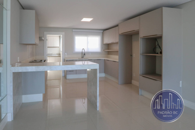 Imagem Apartamento com 3 Quartos para Alugar, 139 m² em Centro - Balneário Camboriú Imagem Apartamento com 3 Quartos para Alugar, 139 m² em Centro - Balneário Camboriú