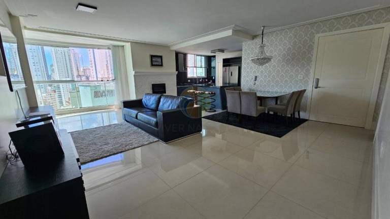 Imagem Apartamento com 3 Quartos à Venda, 133 m² em Centro - Balneário Camboriú Imagem Apartamento com 3 Quartos à Venda, 133 m² em Centro - Balneário Camboriú