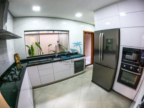 Imagem Casa de Condomínio com 3 Quartos à Venda, 180 m² em Horto Florestal - Ubatuba