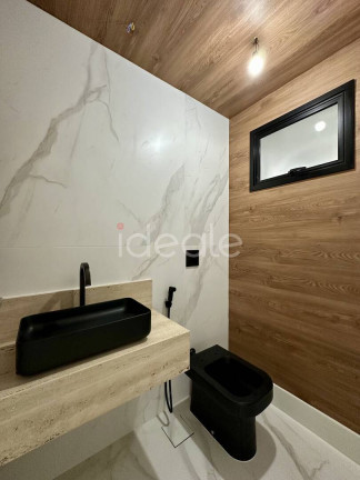 Imagem Casa de Condomínio com 5 Quartos à Venda, 560 m² em Barra Da Tijuca - Rio De Janeiro