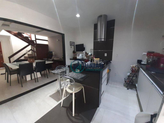 Imagem Casa com 3 Quartos à Venda, 285 m² em Camboinhas - Niterói