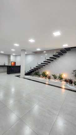 Imagem Casa com 3 Quartos à Venda, 157 m² em Botucatu