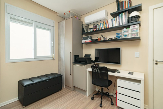 Imagem Apartamento com 2 Quartos à Venda, 74 m² em Cristo Redentor - Porto Alegre Imagem Apartamento com 2 Quartos à Venda, 74 m² em Cristo Redentor - Porto Alegre