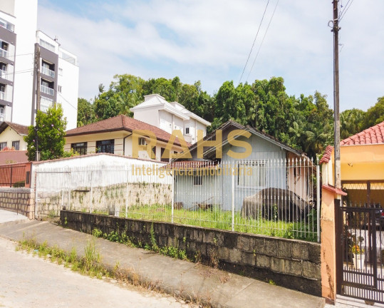 Imagem Terreno à Venda, 858 m² em Floresta - Joinville Imagem Terreno à Venda, 858 m² em Floresta - Joinville