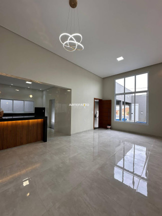 Imagem Casa com 3 Quartos à Venda, 250 m² Imagem Casa com 3 Quartos à Venda, 250 m²