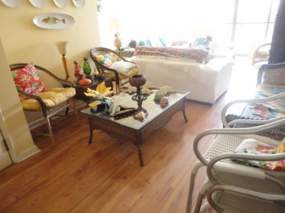Apartamento com 3 Quartos à Venda, 140 m² em Balneário Guarujá - Guarujá