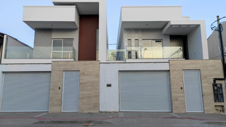 Imagem Casa com 3 Quartos à Venda, 170 m²