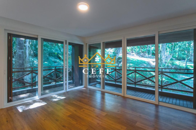 Imagem Casa com 4 Quartos à Venda, 385 m² em Centro - Gramado