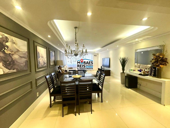 Apartamento com 3 Quartos à Venda, 223 m² em José Menino - Santos
