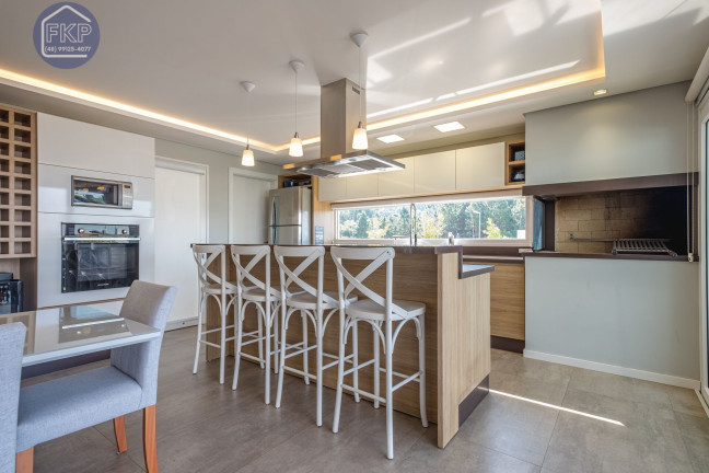 Imagem Casa com 4 Quartos à Venda, 290 m² em Ingleses Do Rio Vermelho - Florianópolis Imagem Casa com 4 Quartos à Venda, 290 m² em Ingleses Do Rio Vermelho - Florianópolis