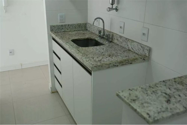 Imagem Imóvel com 2 Quartos à Venda, em Santana - Porto Alegre Imagem Imóvel com 2 Quartos à Venda, em Santana - Porto Alegre
