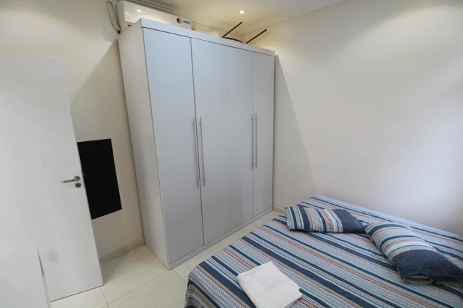 Imagem Apartamento com 2 Quartos para Temporada, 90 m² em Copacabana - Rio De Janeiro Imagem Apartamento com 2 Quartos para Temporada, 90 m² em Copacabana - Rio De Janeiro