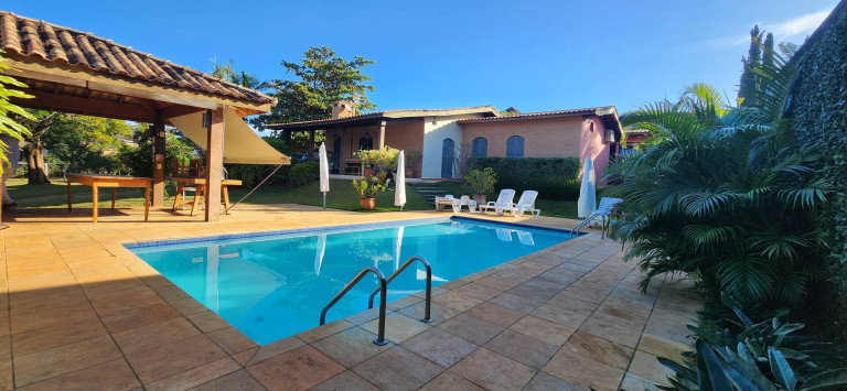 Imagem Casa com 4 Quartos à Venda, 500 m² em Vila Petrópolis - Atibaia Imagem Casa com 4 Quartos à Venda, 500 m² em Vila Petrópolis - Atibaia