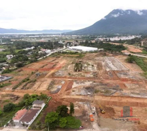 Imagem Terreno à Venda, em Aririu - Palhoça Imagem Terreno à Venda, em Aririu - Palhoça