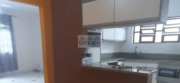Imagem Casa com 2 Quartos à Venda, 180 m² Imagem Casa com 2 Quartos à Venda, 180 m²