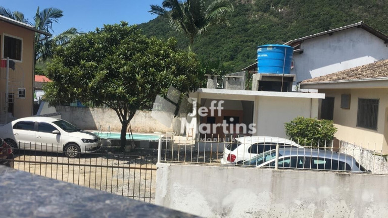 Imagem Casa com 3 Quartos à Venda, 304 m² em Pântano Do Sul - Florianópolis Imagem Casa com 3 Quartos à Venda, 304 m² em Pântano Do Sul - Florianópolis