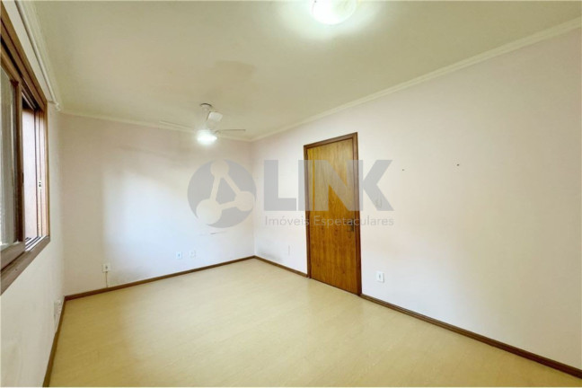 Imagem Casa com 3 Quartos à Venda,  em Morro Santana - Porto Alegre