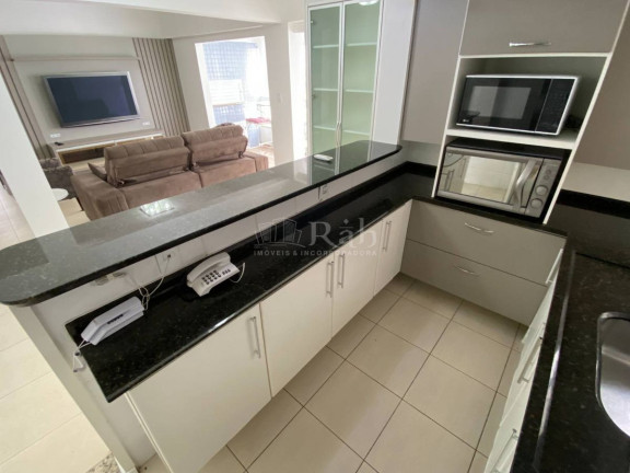Imagem Apartamento com 3 Quartos para Alugar, 131 m² em Centro - Balneário Camboriú