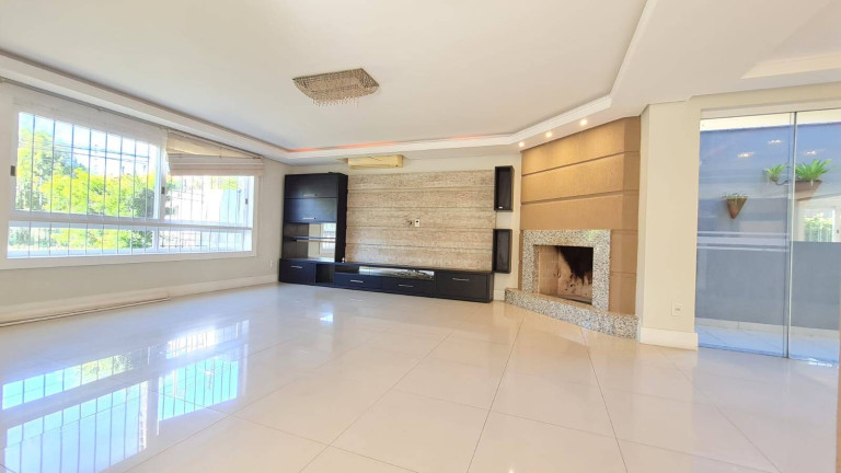 Imagem Sobrado com 5 Quartos à Venda, 267 m² em Marechal Rondon - Canoas Imagem Sobrado com 5 Quartos à Venda, 267 m² em Marechal Rondon - Canoas