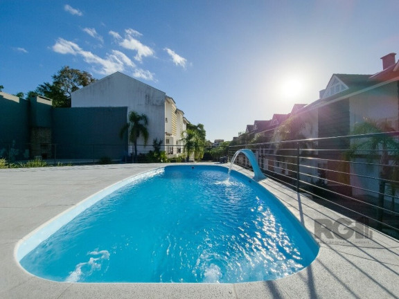 Imagem Casa com 4 Quartos à Venda,  em Vila Nova - Porto Alegre